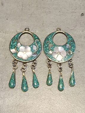 Pair of vintage Alpaca Mexico silver dangle earrings/turquoise/abalone shell